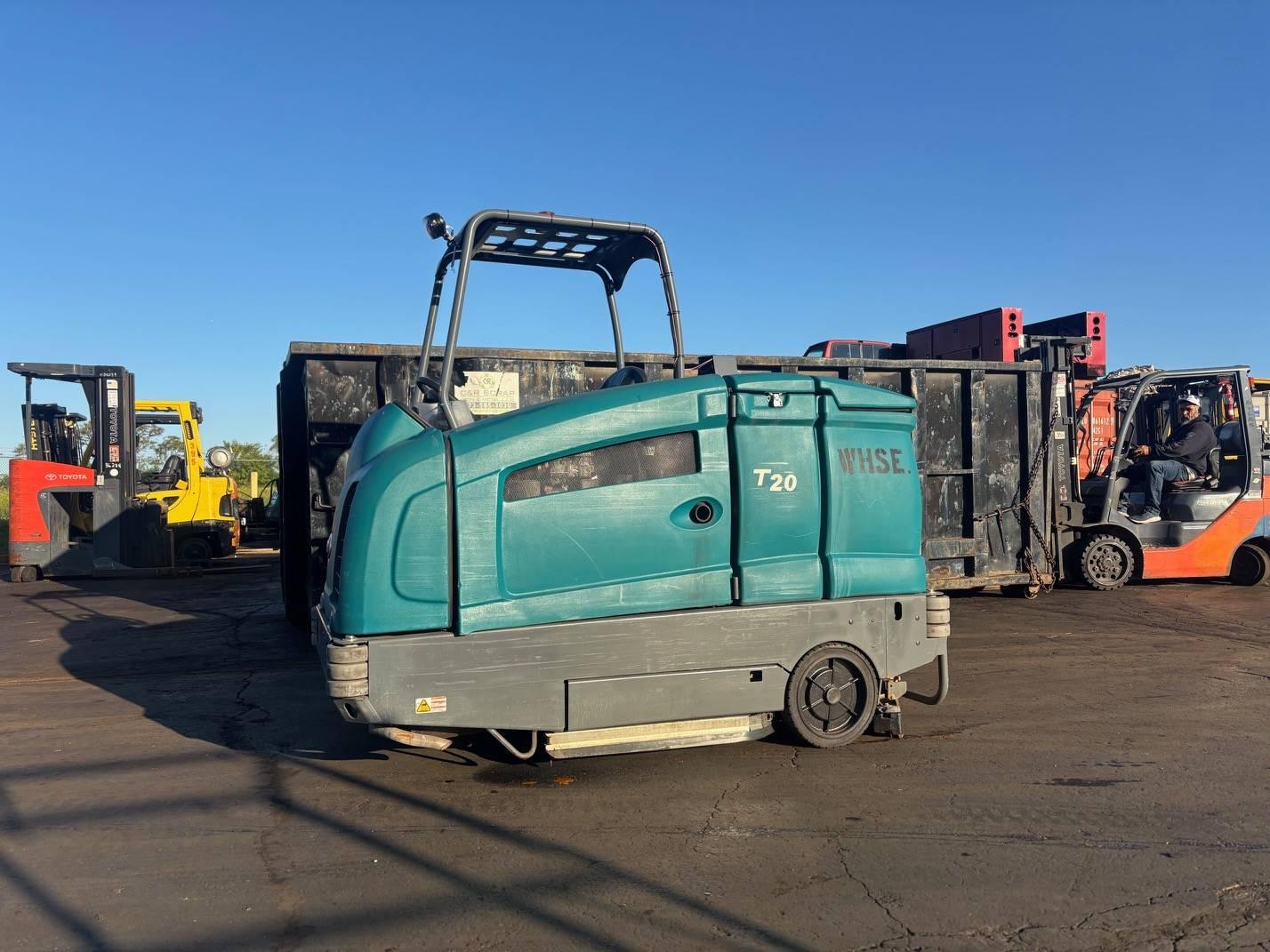 industrial floor scrubber machine warehouse cleaning equipment ride on scrubber